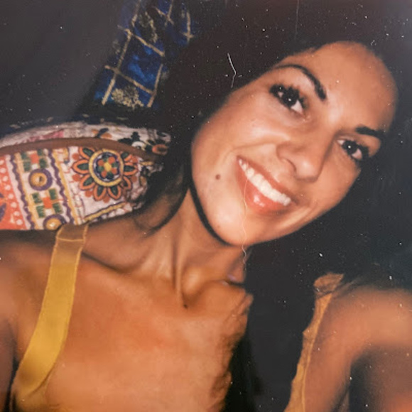 Meet your Posher, Carrie - Picture 1 of 1